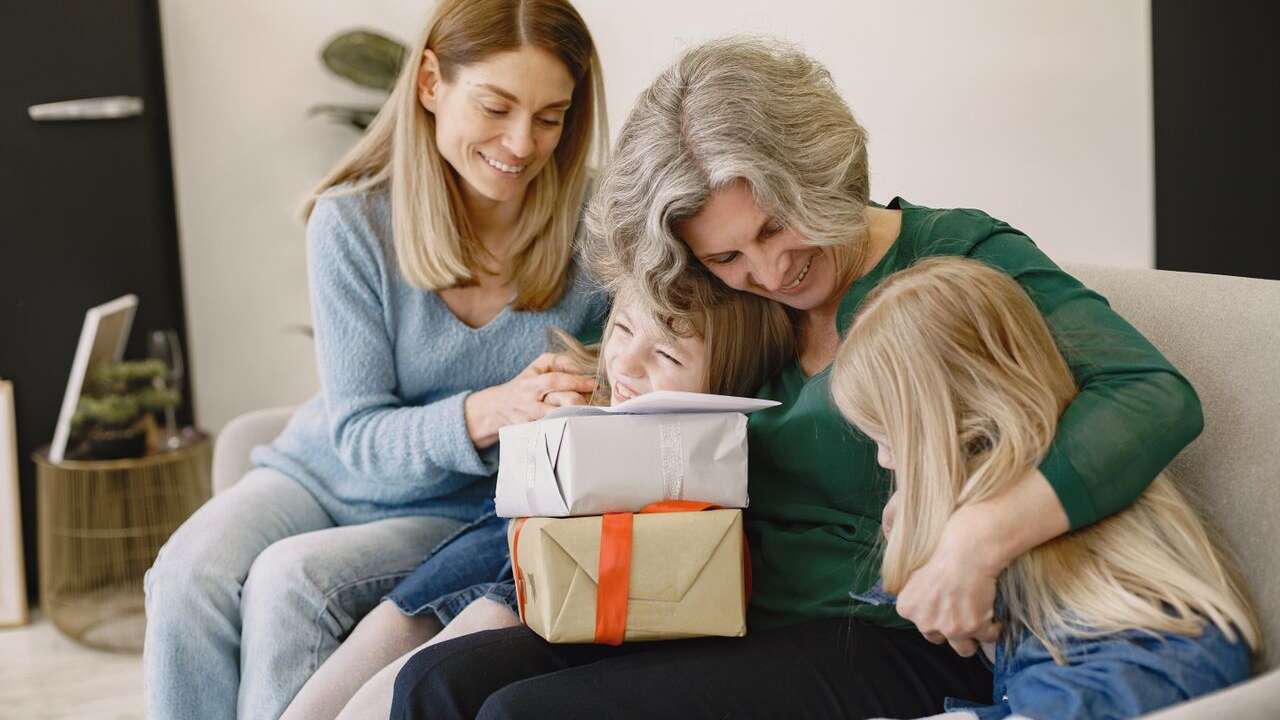 Les cadeaux pour grand-mère qui traversent les générations